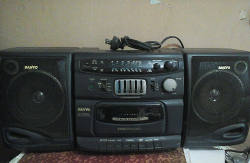 Radio Reproductor, Marca Sanyo