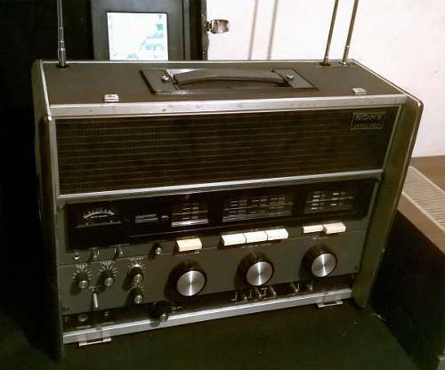Radio Sony Transoceanico Multibanda Onda Corta Crf-230