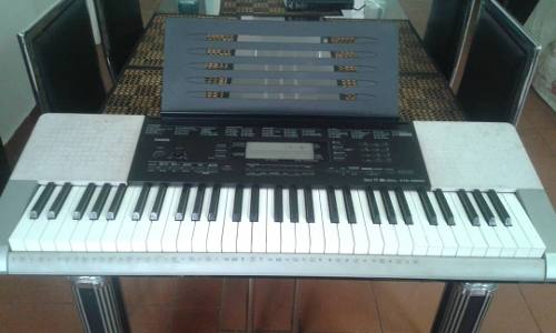 Teclado Casio Ctk- (poco Uso)