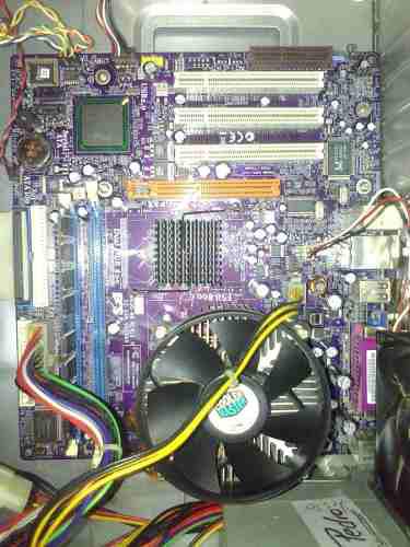 Tarjeta Madre Intel Fsb800 / 1 Gb Ddr400