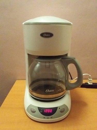 Cafetera Oster Programable 12 Tazas Mod 3197