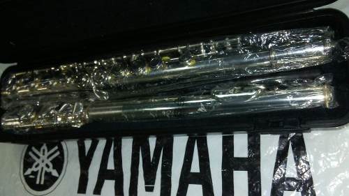 Flauta Transversal Yamaha 221