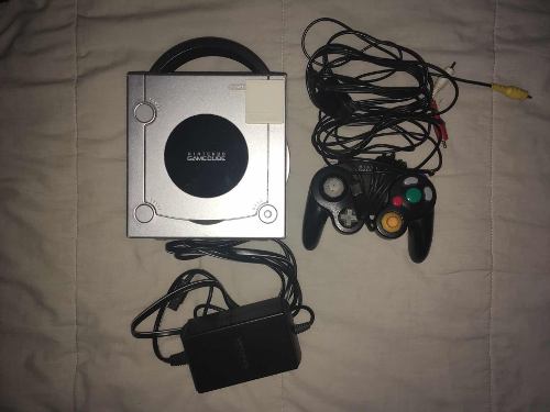 Gamecube Con Un Control Y 11 Juegos