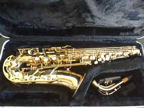 Saxofon H. Hoffer