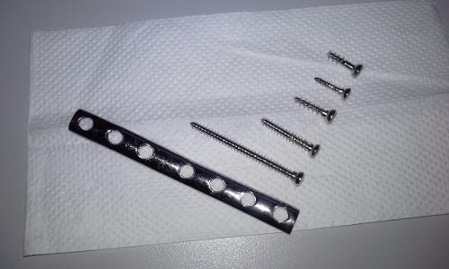 Platina Y Tornillos Para Tibia Y Perone