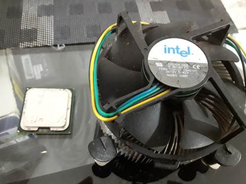 Procesador Intel Pentium 4 Con Dispensador D Calor