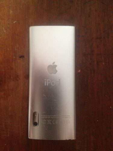 iPod 5 Generación 8g Sin Cargador Y La Bateria No Dura