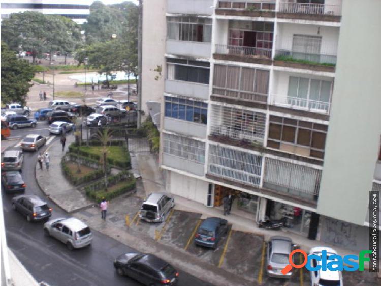 Apartamento en Venta Altamira FS2 MLS17-13070