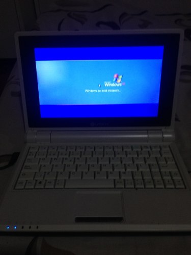 Mini Laptop Utech Modelo Ux80-wht
