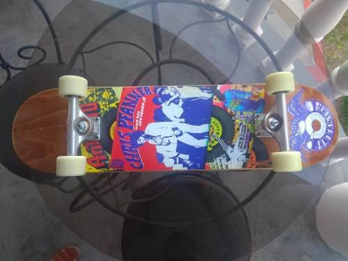 Skateboard Antihero 8.5 Completa En Excelente Estado.