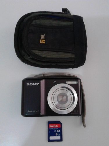 Camara Cibershot Sony 12.1 Mp Pilas Memoria De 4gb Y Estuche