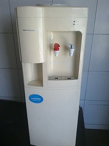 Filtro Dispensador Agua Fría/caliente Con Nevera