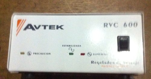Regulador De Voltaje Avtek, Para Pc.de 5 Amp, 600 Va
