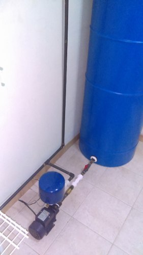 Tanques De Agua Cilindricos Para Apartamentos / Oficinas