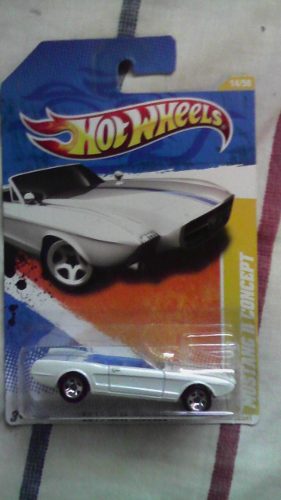 Carro Hotwheels Mustang Concept