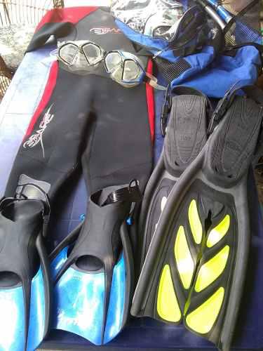 Kit De Buceo Chapaletas Traje Camara Fotografica Mascaras