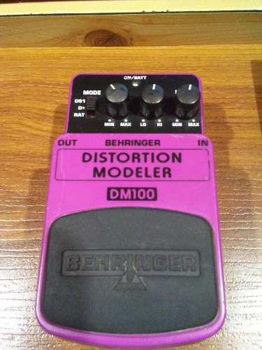 Pedal Behringer Distortion Modeler