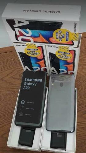 Samsung A20 +regalo