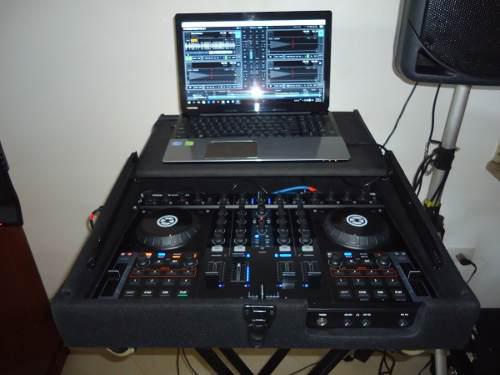 Traktor Kontrol S4 Con Su Case Dj