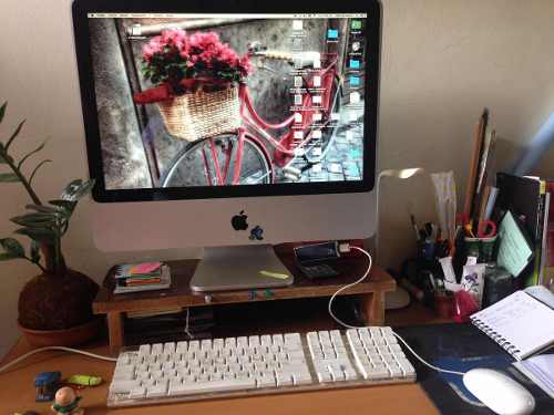 iMac Mid  De 20 Pulgadas Excelentes Condiciones