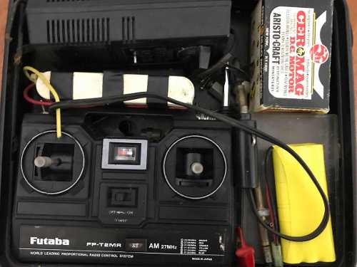 Radio Control Futaba Con Cargador De Baterias
