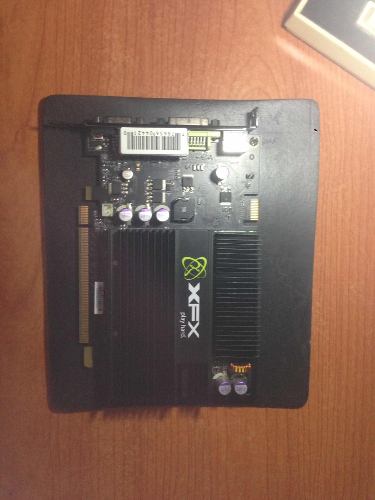 Tarjeta De Video Geforce  Gt De 512 Mb Ddr2