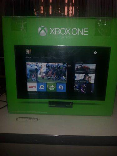 Xbox One + Kinect + Un Control + 6 Juegos