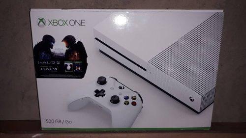 Xbox One S 500gb Version 5k Con Un Juego De Regalo