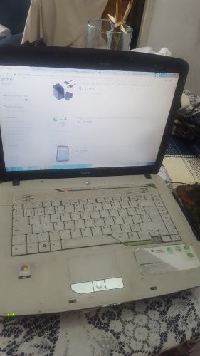 Laptop Acer  Celeron 2gb Ram 120 Disco Duro