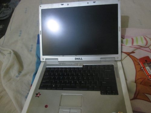 Laptop Dell Ispirom 