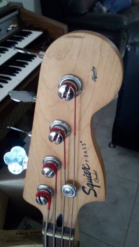 Squier Precision Bass + Ampli Fender Rumble