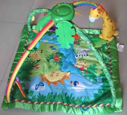 Alfombra Baby Gym Fisher Price. Usado