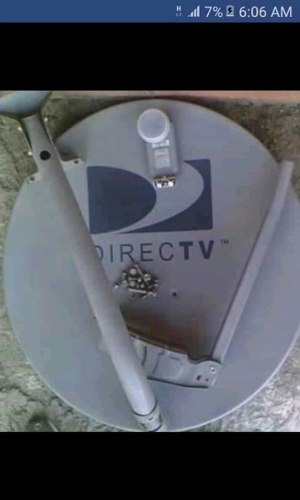 Antena Directv. Con Sus Accesorios.