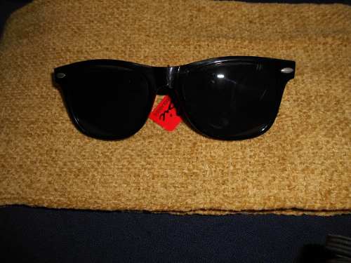 Lentes Negros Tipo Wayfarer