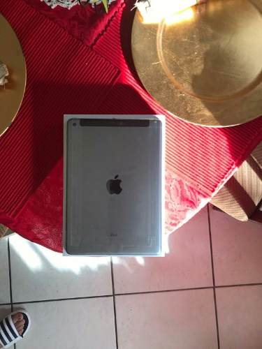 iPad 6ta Generacio 32 Gg El iPad Es Solo Para Wifi.