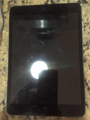iPad Mini 16gb Color Negro Dañado El Sistema Operativo
