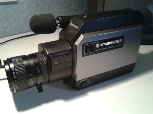 Camara De Video Vintage Hitachi Vk-c600