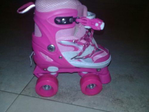 Patines 4 Ruedas De Niña Rosado