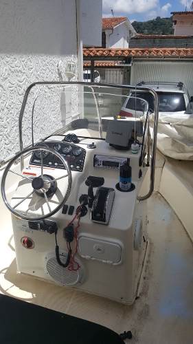 Lancha Boston Whaler Nueva.....!!