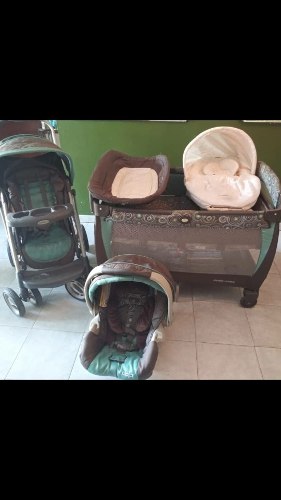 Combo Corral, Coche, Portabebe Y Esterilizado Marca Avent