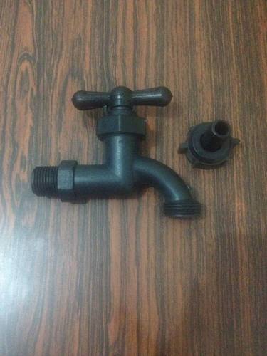 Llave Chorro Plastica Negra Con Pico