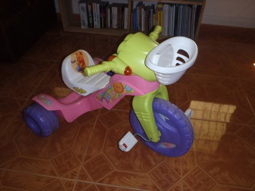 Triciclo Fisher Price