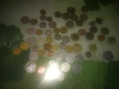 Vendo 58 Monedas De Diferentes Paises