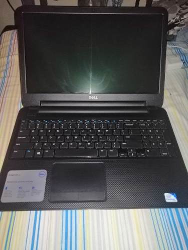 Laptop Dell Inspiron 15