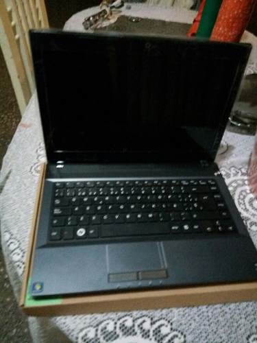 Laptop Isonic Qal30 Como Nueva