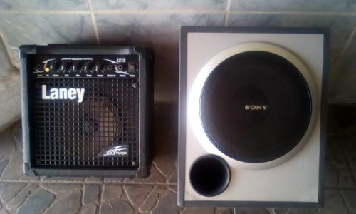 Amplificador Laney Lx12 Y Bajo Sony Ss-wp680 En Combo