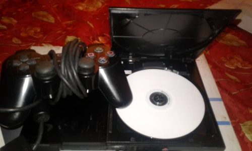 Playstation 2 Sony. En Buen Estado+un Control Y 5 Juegos