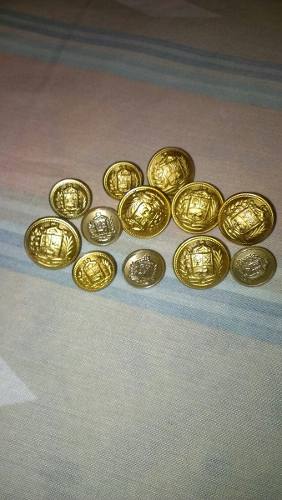 Botones Dorados Metalicos Con Escudo 5 Unidades