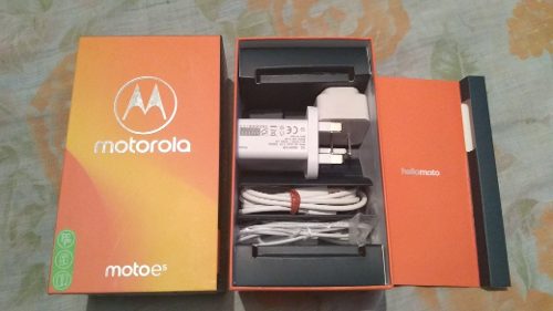Motorola E5 Con Caja Y Accesorios