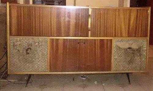 Antiguo Mueble Tocadisco Con Radio Funciona De Coleccion